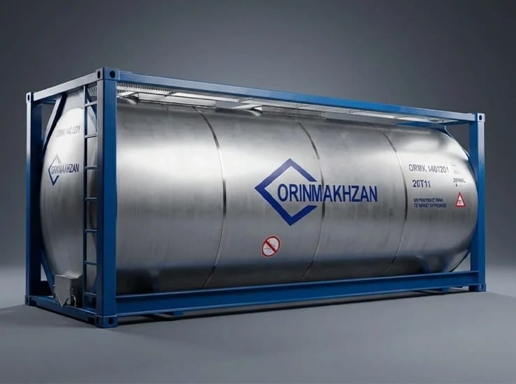 نمای جانبی ایزوتانک صنعتی داخل فریم استاندارد ISO برای حمل مایعات شیمیایی
